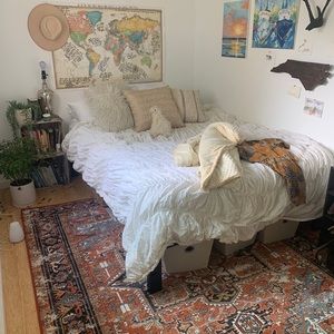 QUEEN SIZE ANTHROPOLOGIE DUVET